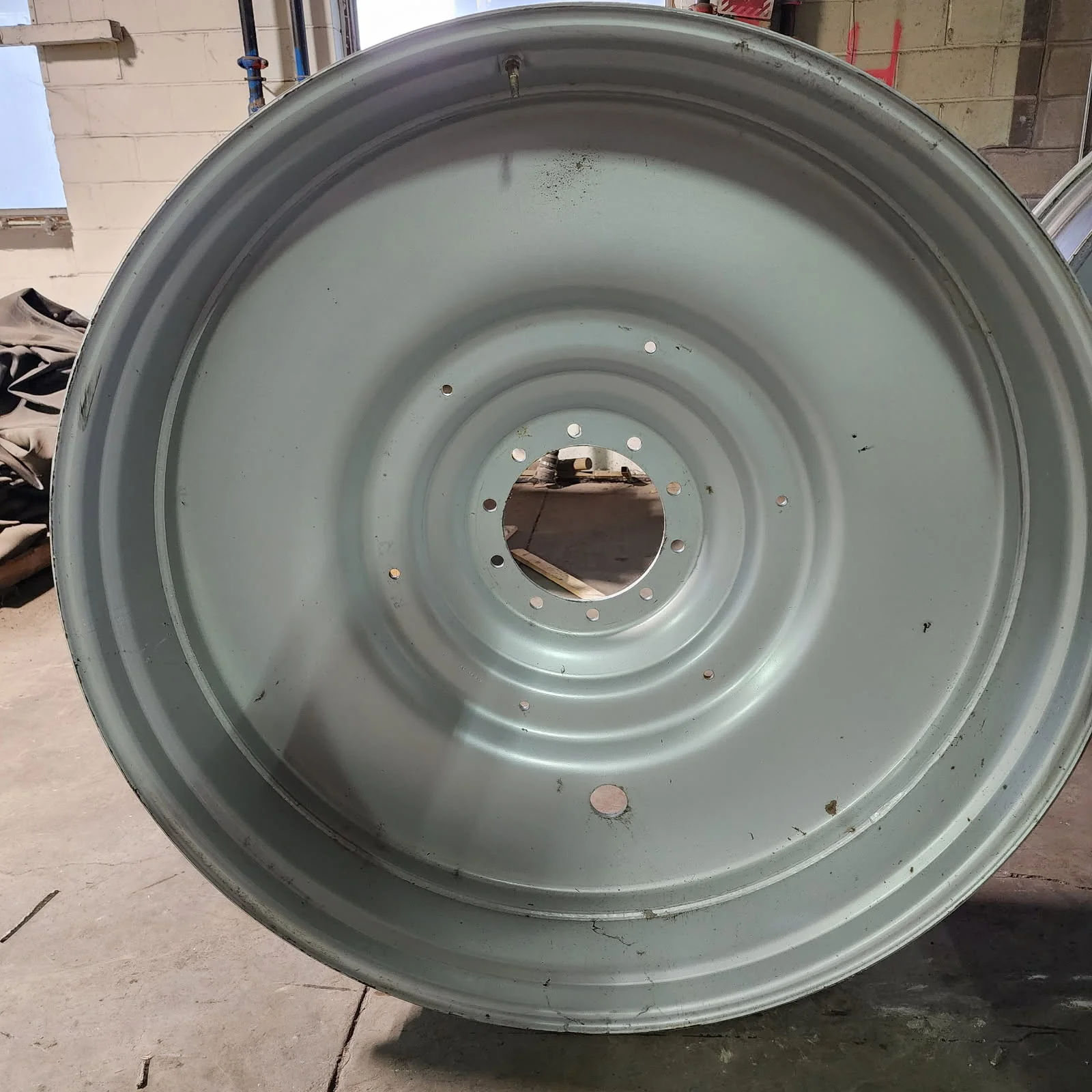 Take-Off 12 X 54 10-13.19-11.07 Silver Dual Wheel image 3
