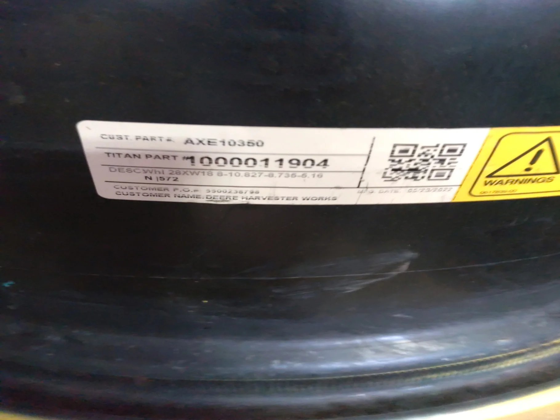 Used 18 X 28 8-10.82.8.78 JD Combine Wheel image 2