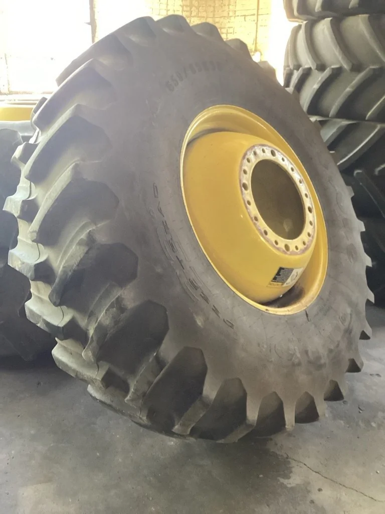 Used 650/85R38 173D Firestone DT 23 TL R-1W 85-90% On 23 X 38 20-18.5-15.3125 X9 DD Yellow Wheel image 2
