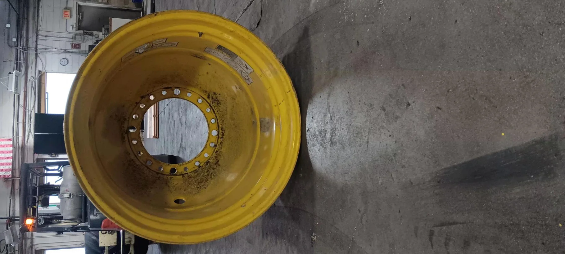 Used 23 X 38 20-18.5-15.3125 X9 Dolly Dual Yellow Wheel image 3
