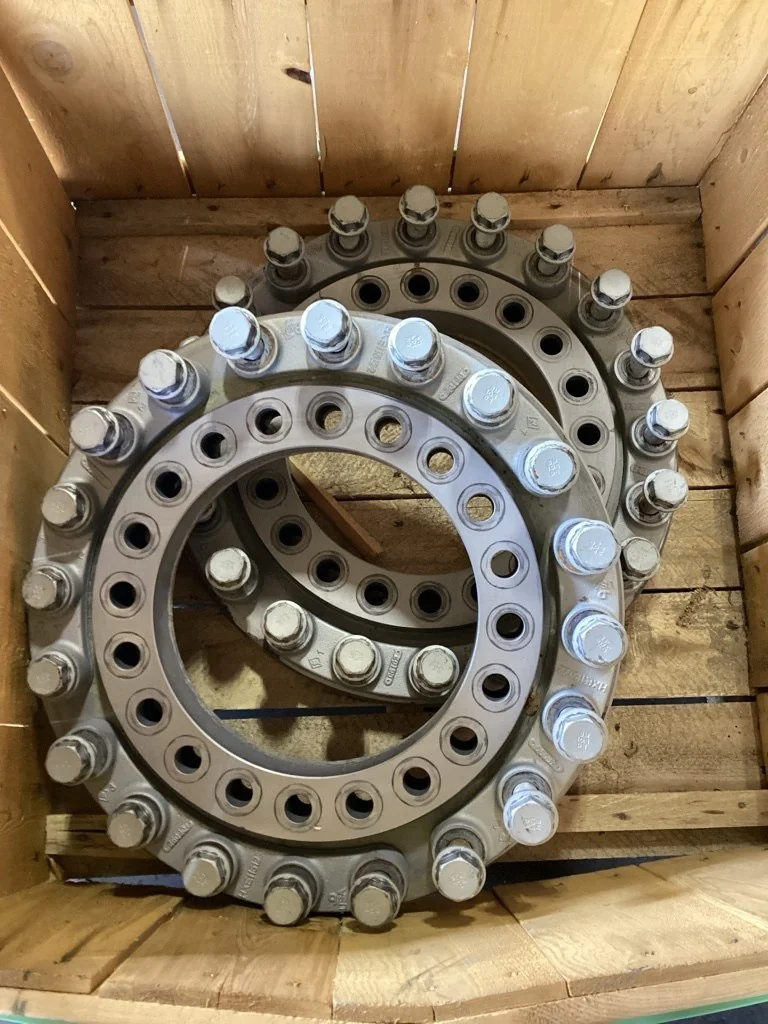 Used 2" Spacer 20 Hole For X9 (20-18.5-15.3125) Hardware Included