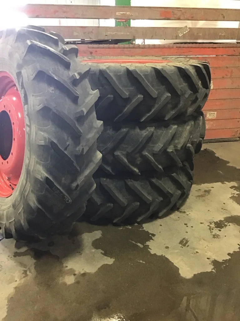 Used 420/85R34 147A8 Michelin Agribib 2 TL R-1W 85-90% On 14 x 34 (12-16.732-14.620) R&R/Disc image 2