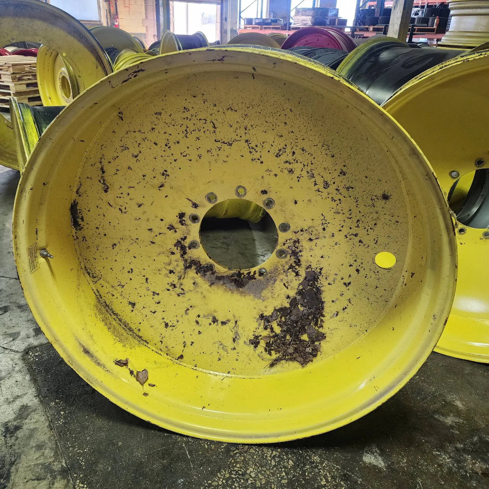 Take-Off 13 X 46 10-13.19-11.07 Yellow Sprayer Wheel image 3