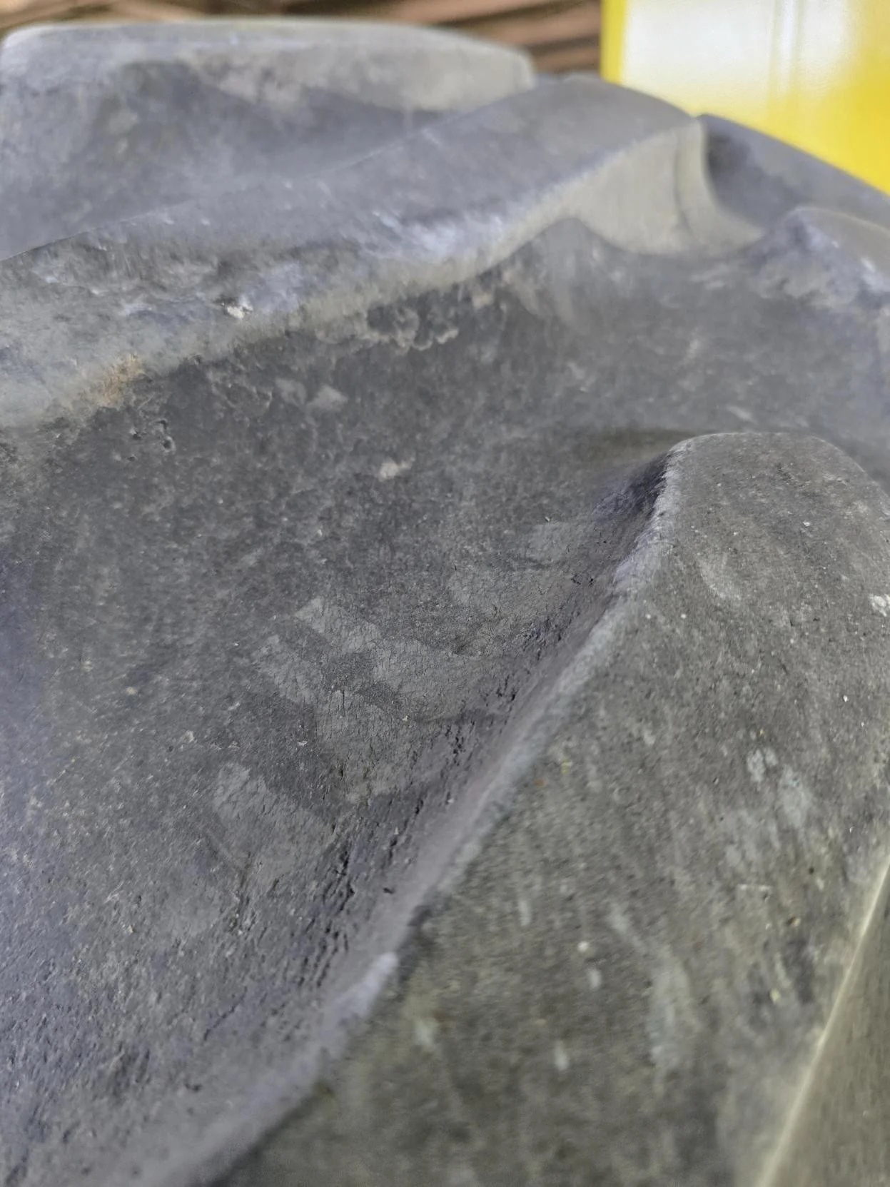 Used 18.4R42 148A8 Goodyear Dyna Torque Radial TL R-1 60-65% image 2