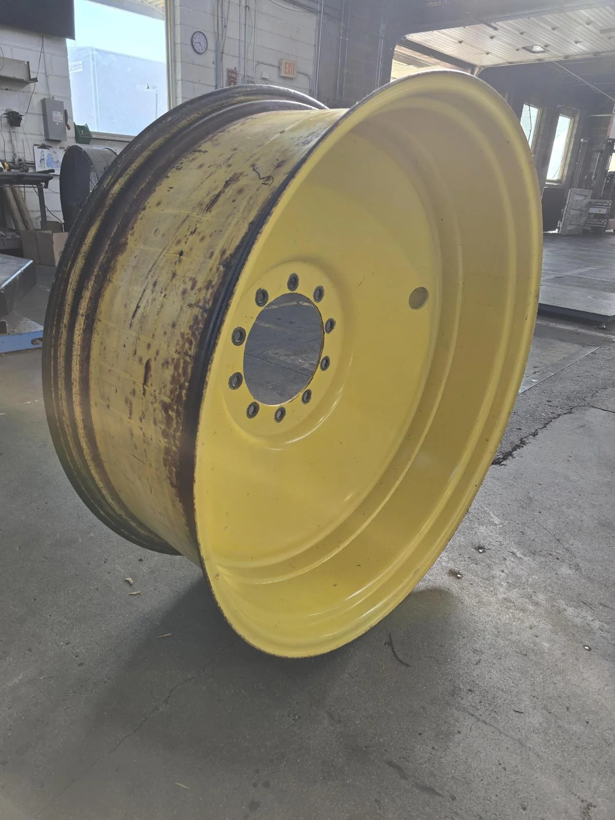 Used 16 x 42 10-13.19-11.07 Dual Yellow Wheel image 3