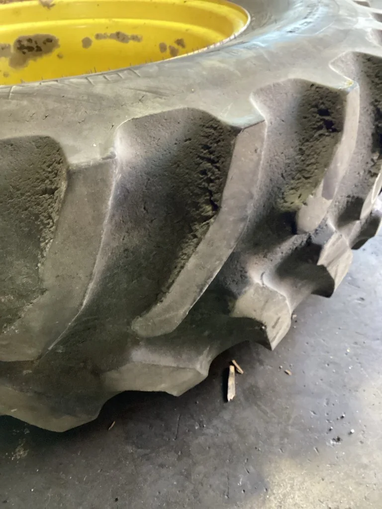 Used 380/85R30 135A8 Goodyear Dyna Torque TL R-1 50-55% 13 x 30 12-16.732-14.620 8U Clamp Wheel/Disc image 2