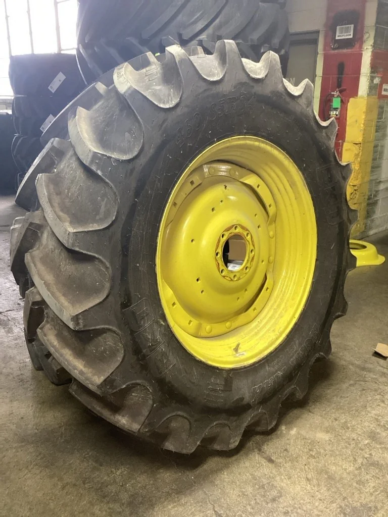Take-Off 460/85R34 147A8 BKT Agrimax RT855 TL R-1W 95-100% On 15 X 34 8-8-6 Waffle 2B Wheel w/Disc image 2