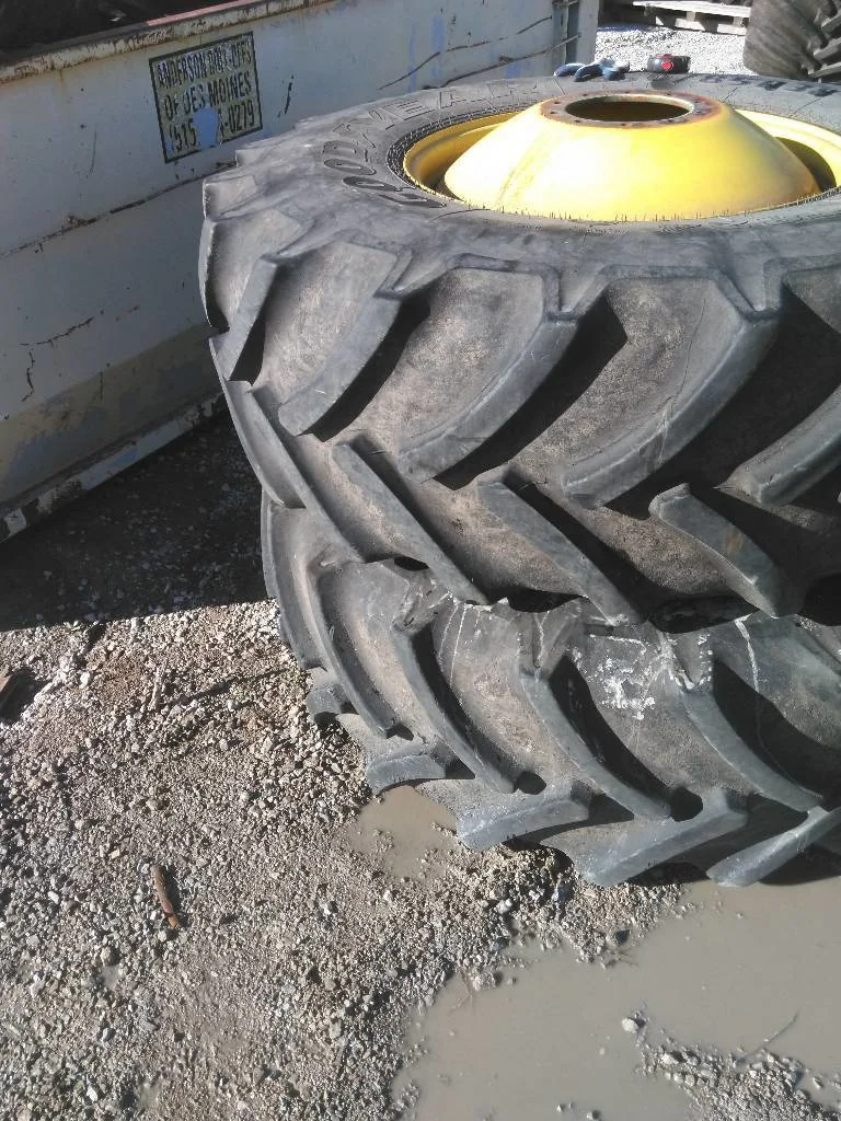 Used 650/85R38 173A8 Goodyear Optitrac DT824 TL R-1W 90-95% On 23 x 38 10-13.19-11.07) DD Wheel image 2