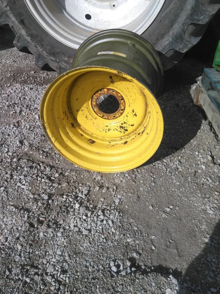 Used 25 x 26 (8-8-6) Titan JD Combine Wheel -(Paint is fair) image 3