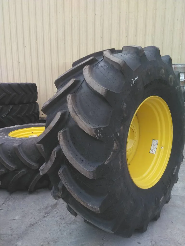 Take-Off 800/70R38 173D Firestone MaxiTraction TL R-1W 95-100% On 27 x 38 (20-13.19-11.07) Combine image 2