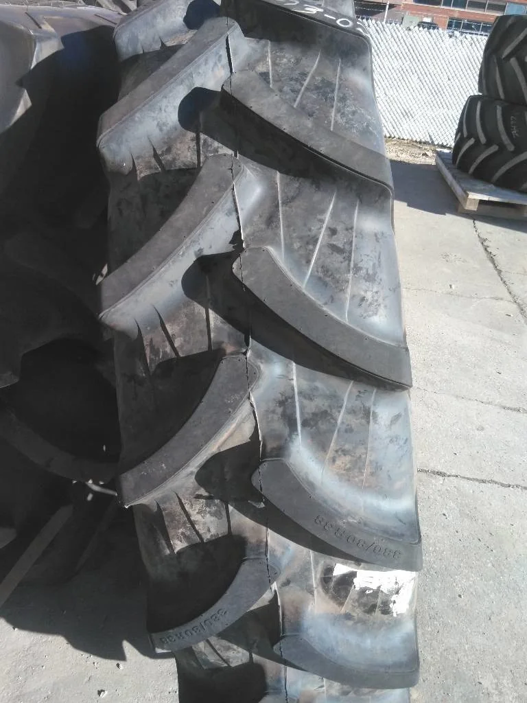 Take-Off 380/80R38 142B Maxam TL R-1 95-100% On 12 x 38 (12-16.732-14.62) Waffle 3 Bolt/Disc image 2