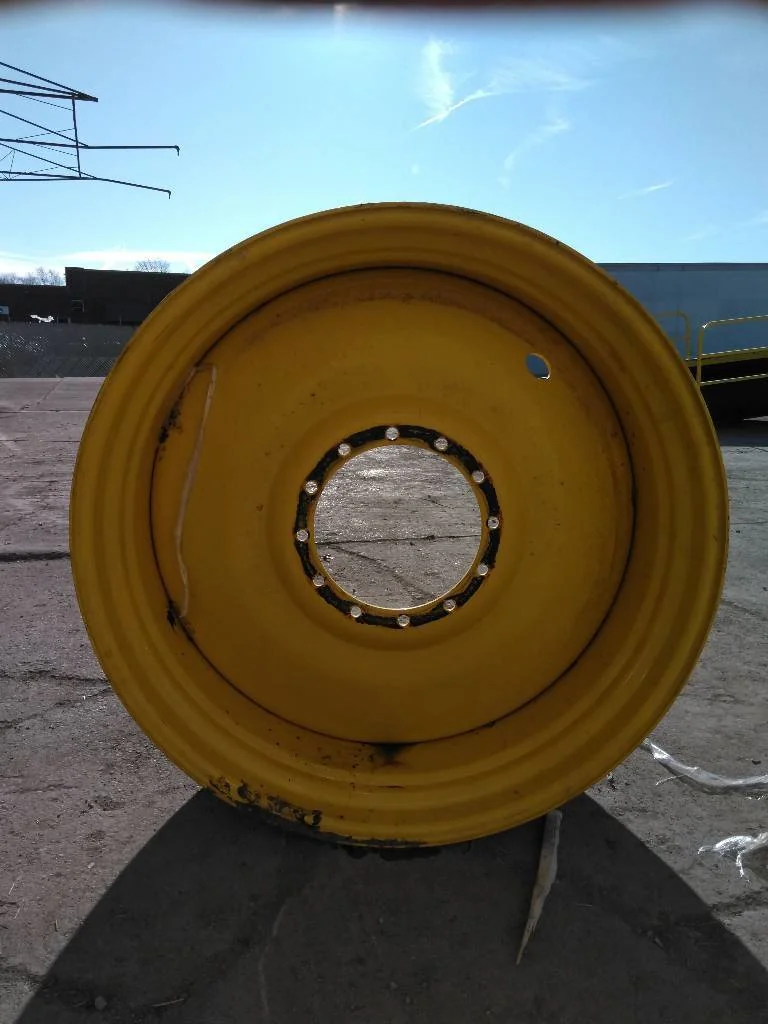 Used 25 x 46 12-15.748-13.829 Titan Sprayer Wheel