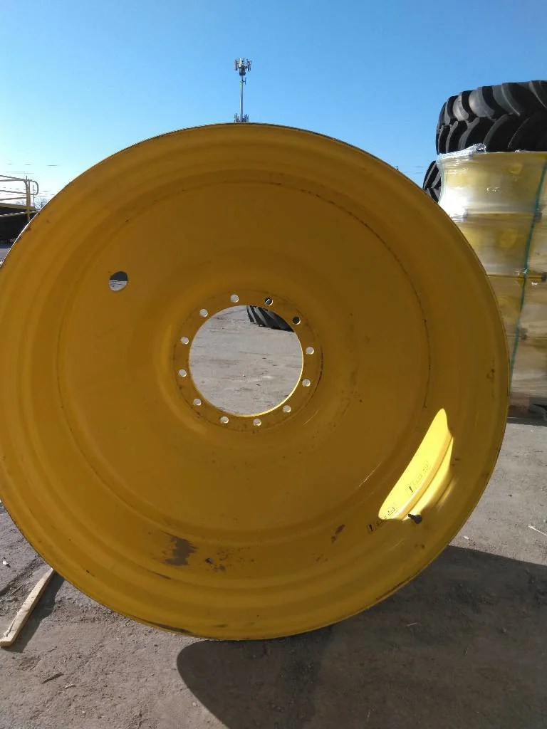 Used 25 x 46 12-15.748-13.829 Titan Sprayer Wheel image 2