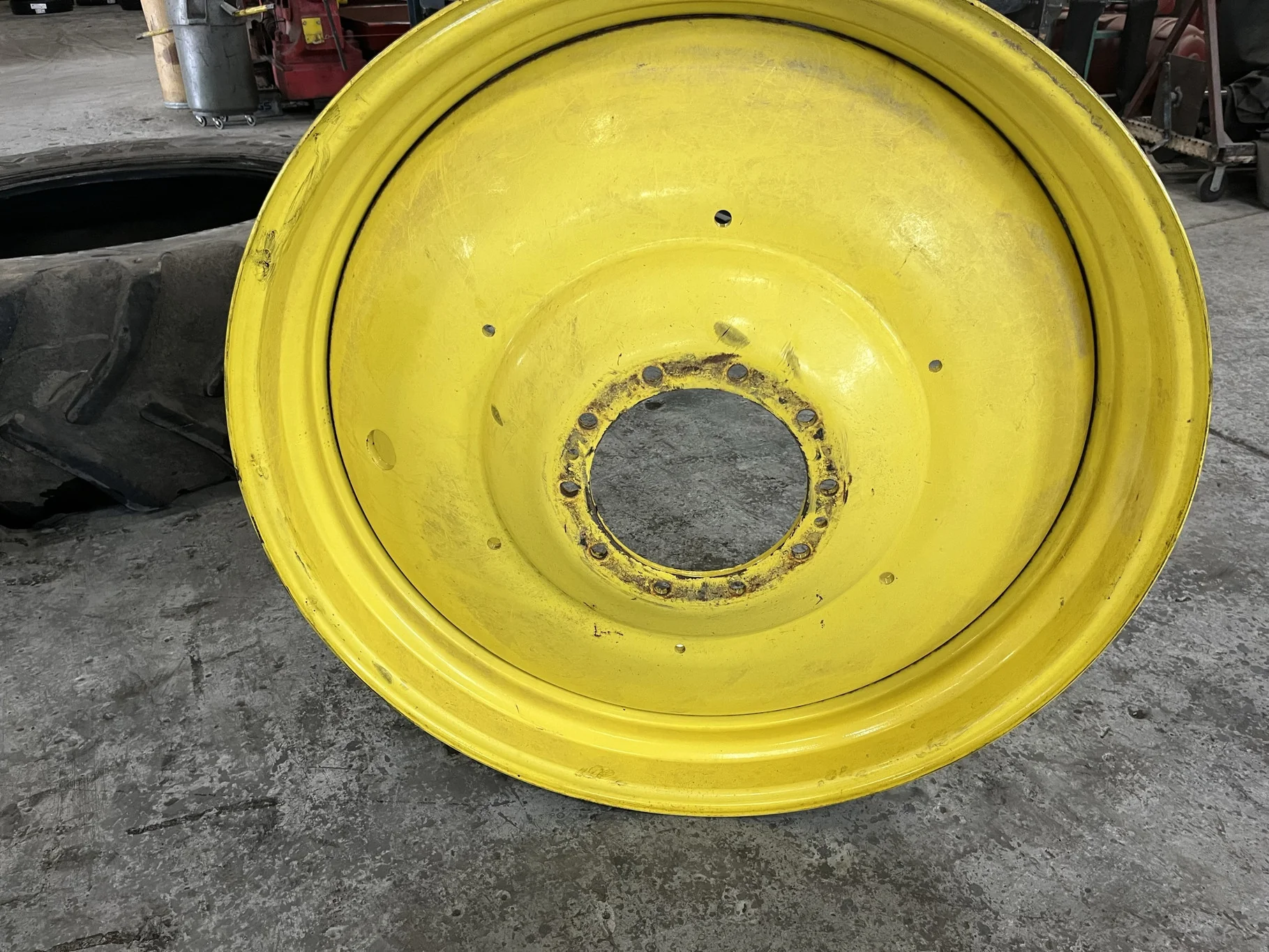 Used 20 x 46 10-13.19-11.07 Unverferth Dual Yellow Wheel image 2
