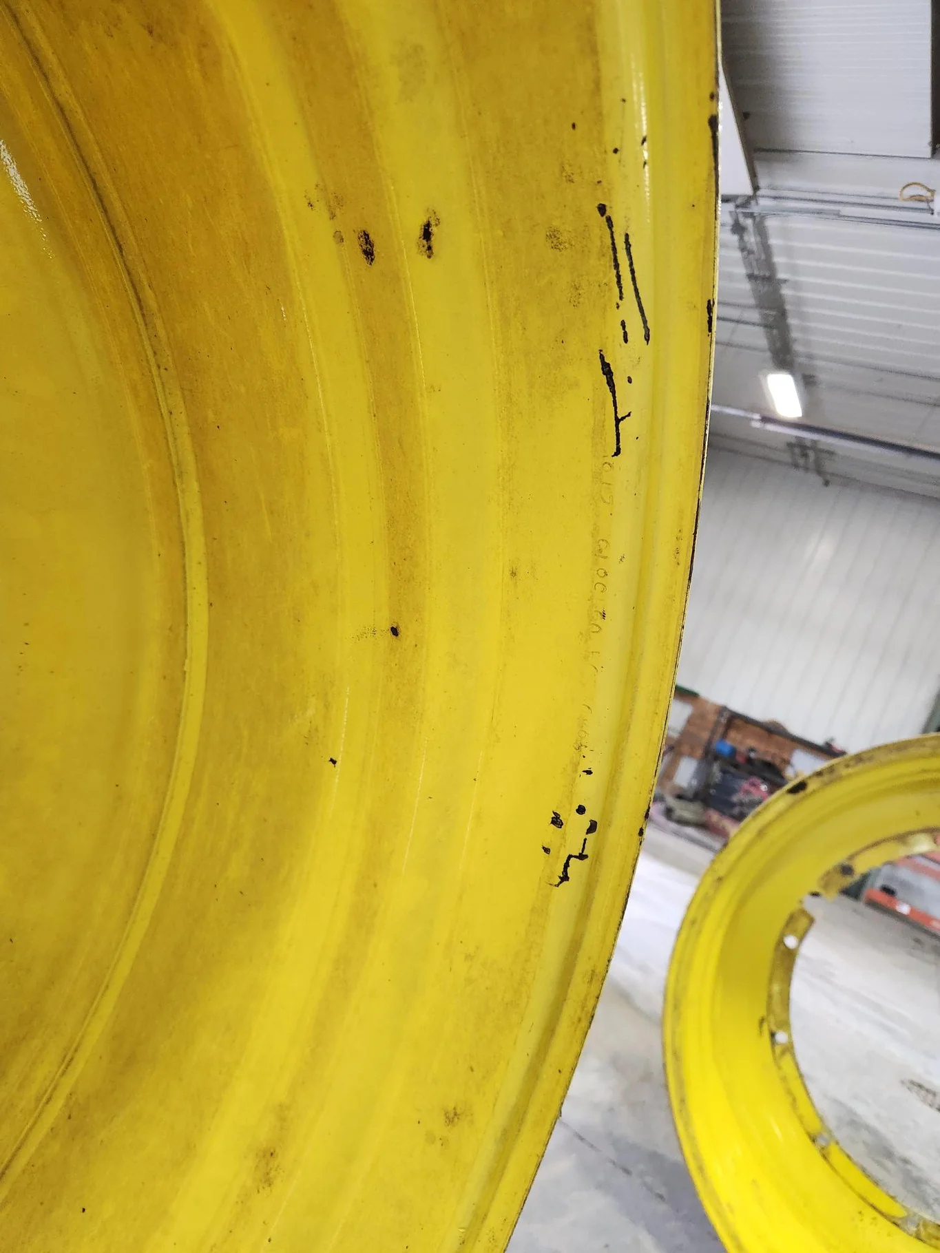 Used 20 X 46 12-32.047-30.17-2.81IN Rim & Rail Yellow Wheel image 5