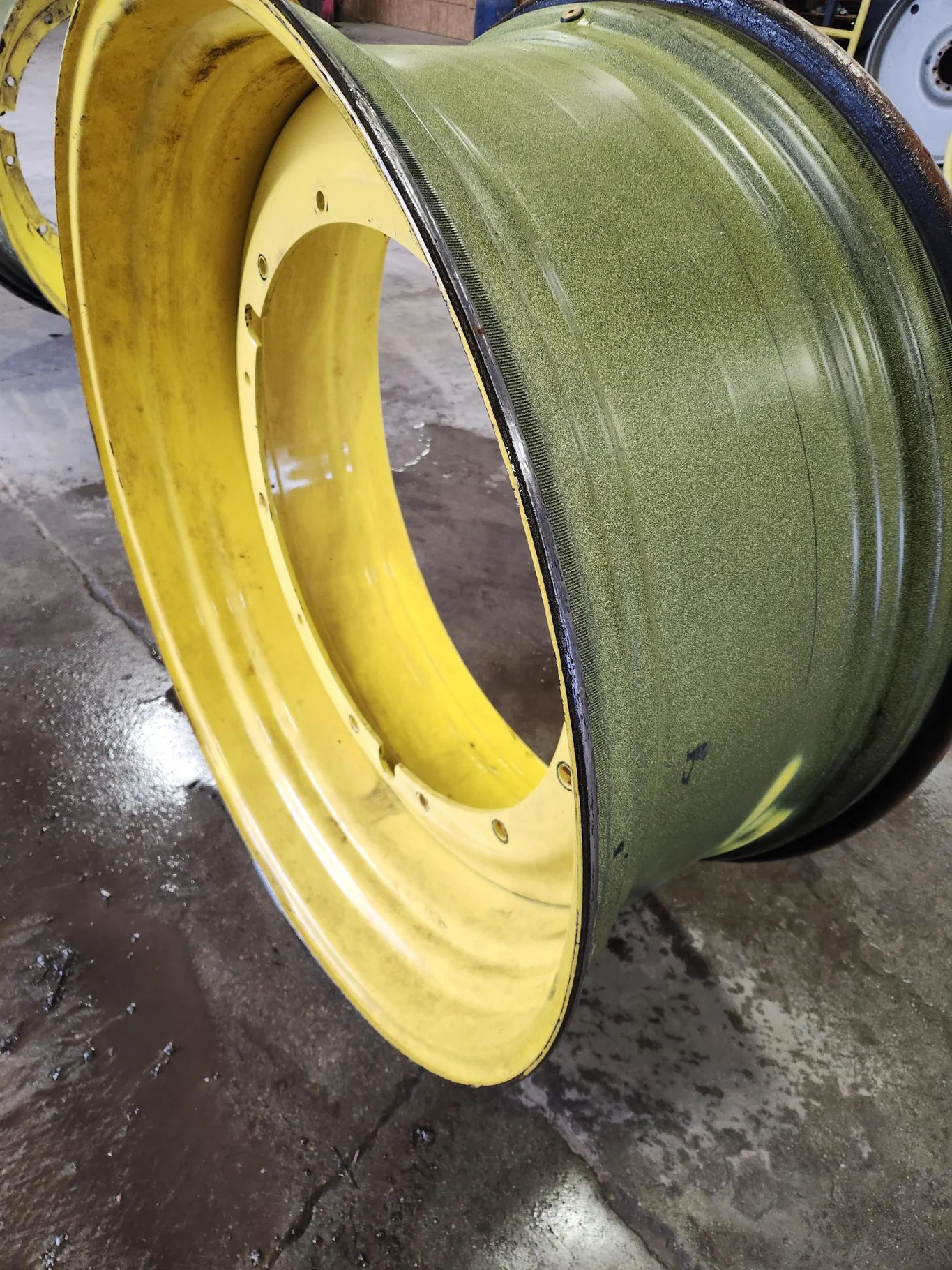 Used 20 X 46 12-32.047-30.17-2.81IN Rim & Rail Yellow Wheel image 7