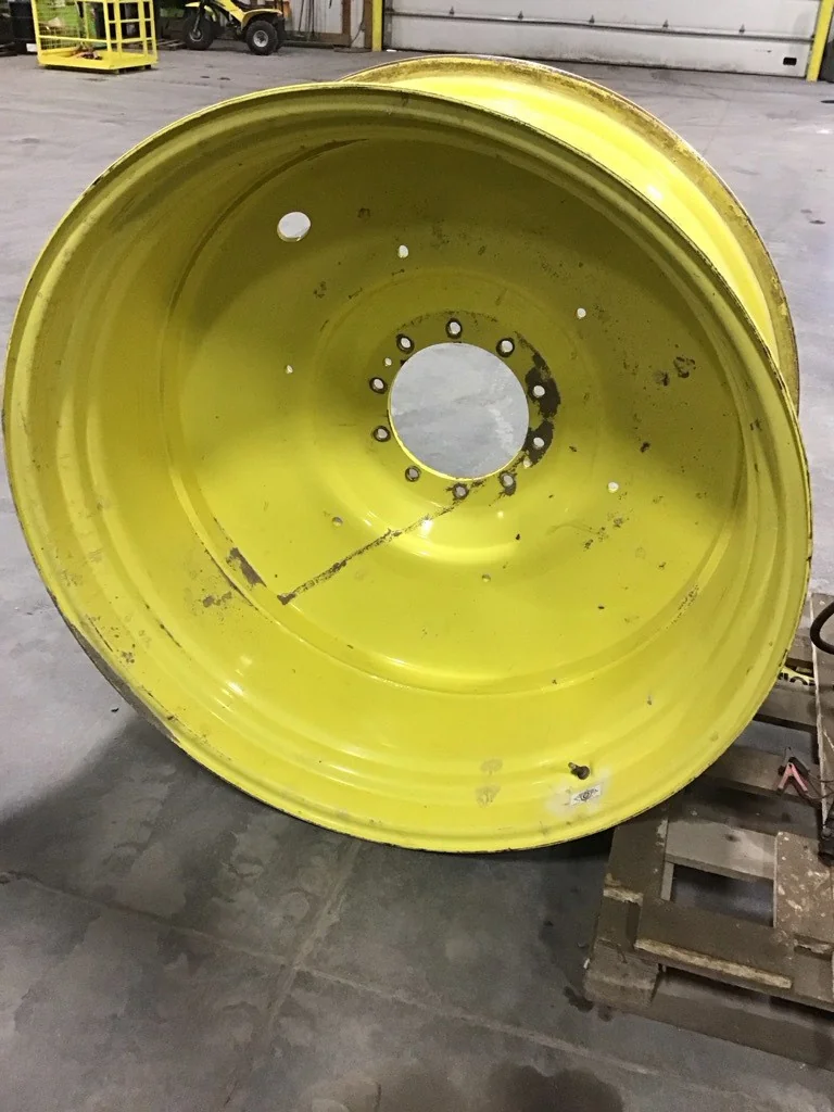 Used 20 x 46 (10-13.19-11.07) JD Dual Wheel (Unverferth) (Mild Rust)