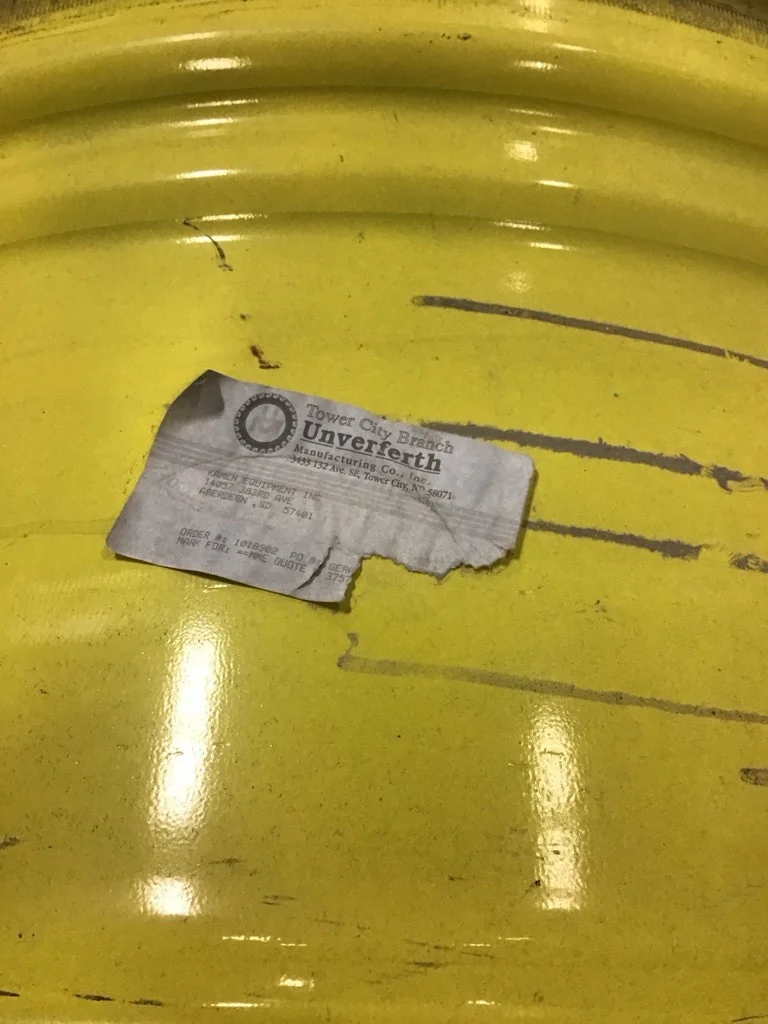 Used 20 x 46 (10-13.19-11.07) JD Dual Wheel (Unverferth) (Mild Rust) image 2