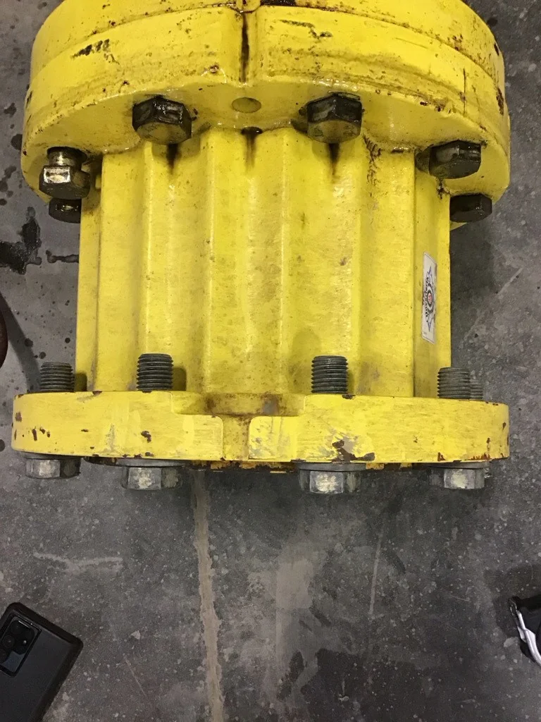 Used 10" Extension JD Hub (10-13.19-11.07) With Hardware
