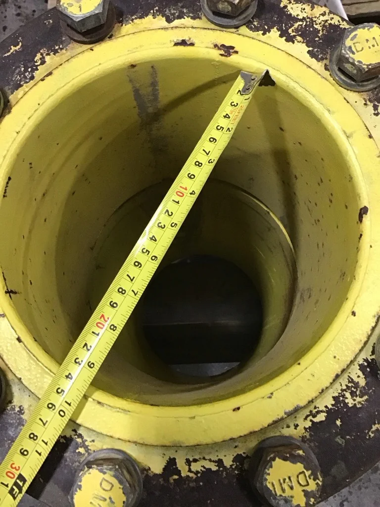 Used 10" Extension JD Hub (10-13.19-11.07) With Hardware image 6