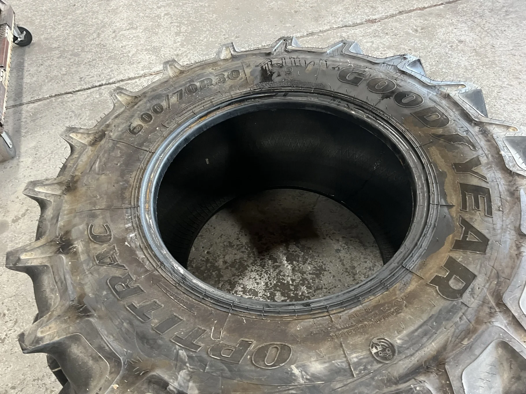 Take-Off 600/70R30 152D Goodyear Optitrac TL R-1W 95-100% image 4