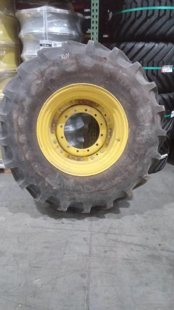 Take-Off 600/70R30 152B Firestone RAT DT TL R-1W 95-100% On 20 x 30 12-16.732-14.620 Waffle w/ Disc