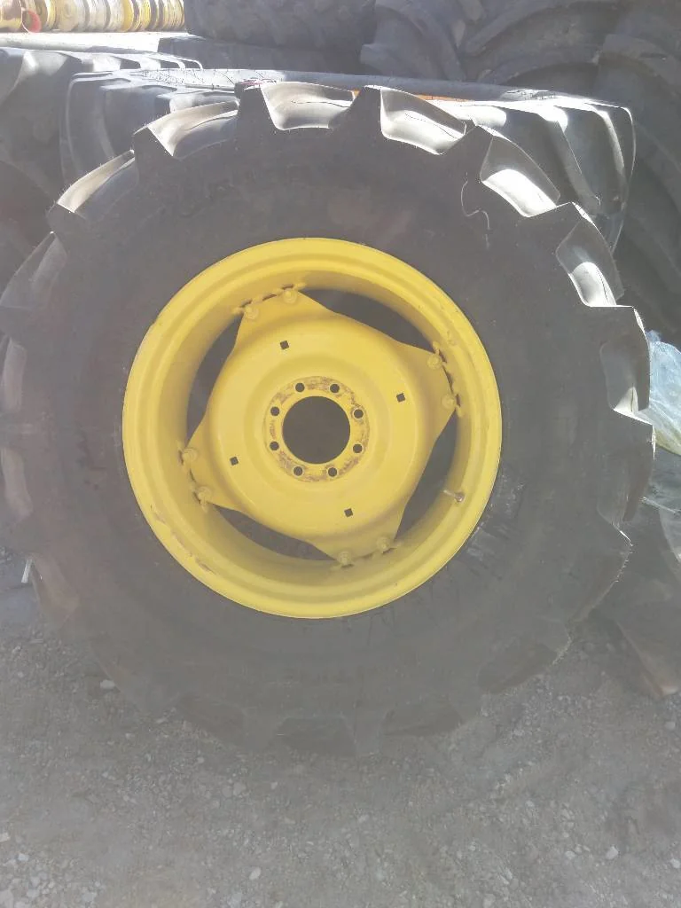 Take-Off 16.9-28 6 PLY Galaxy Agritrac ll TL R-195-100% On 15 x 28 (8-8-6) 4/2 Clamp/Disc