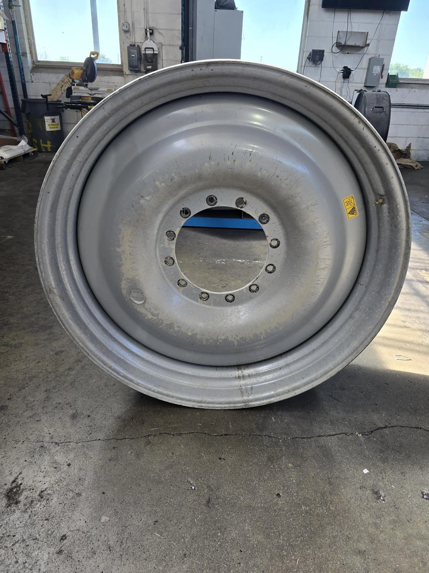 Take-Off 13 x 46 (12-15.748-13.829) Agco Gray Sprayer Wheel image 4