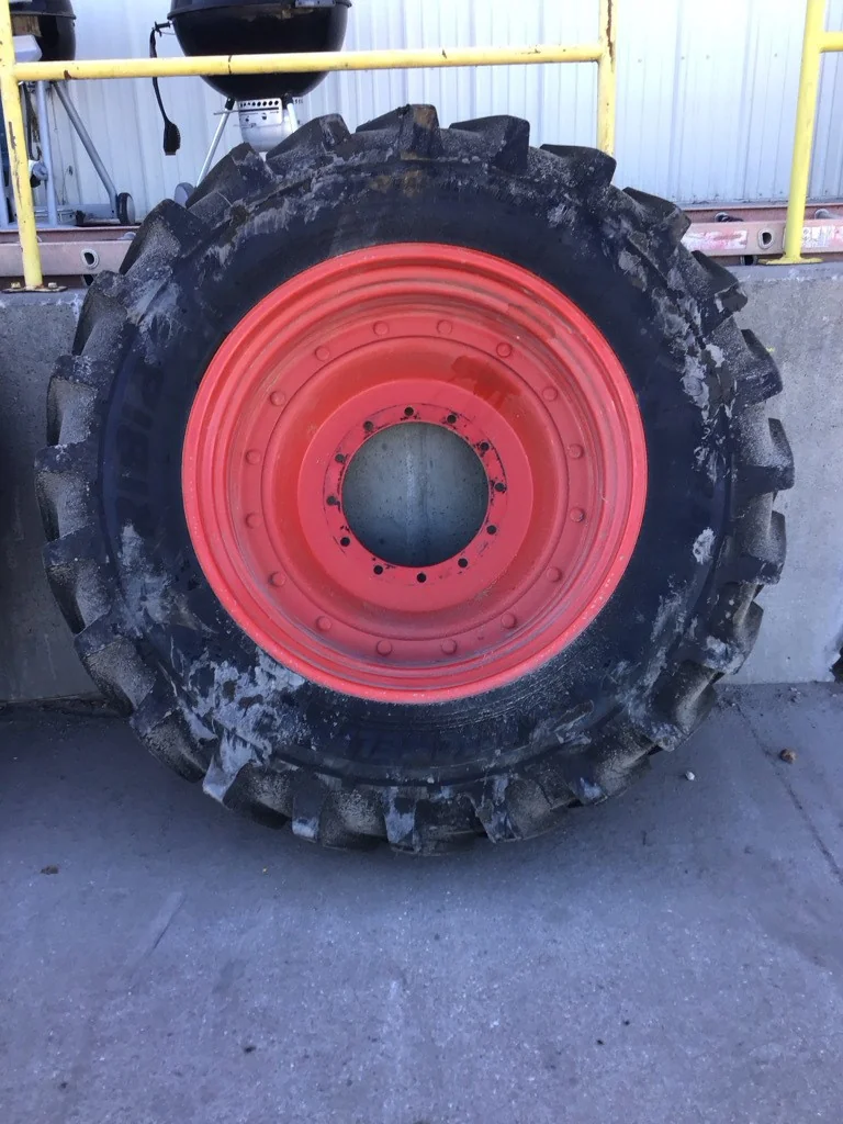 Used 380/95R38 147A8 Michelin AGRIBIB TL R-1 75-80% On 12 X 38 12-16.732-14.620 R&R Wheel/Disc image 2