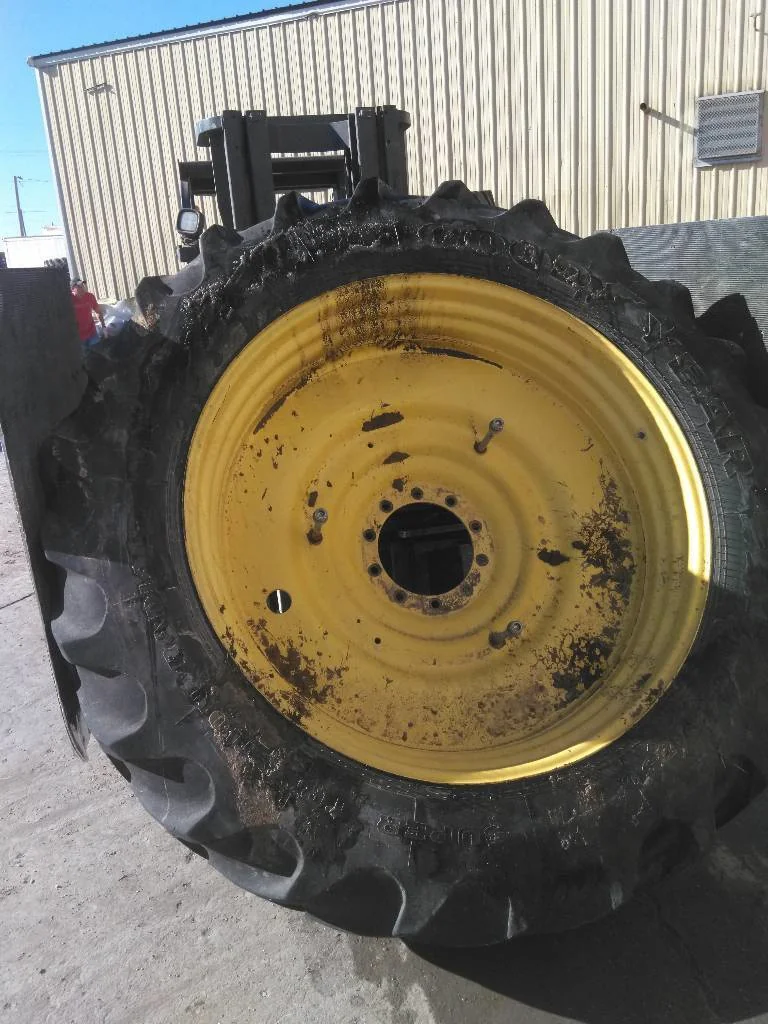 Used 480/80R50 159A8 Goodyear Super Traction Radial DT800 TL R-1W 45-50% On 15 x 50 (10-13.19-11.07)