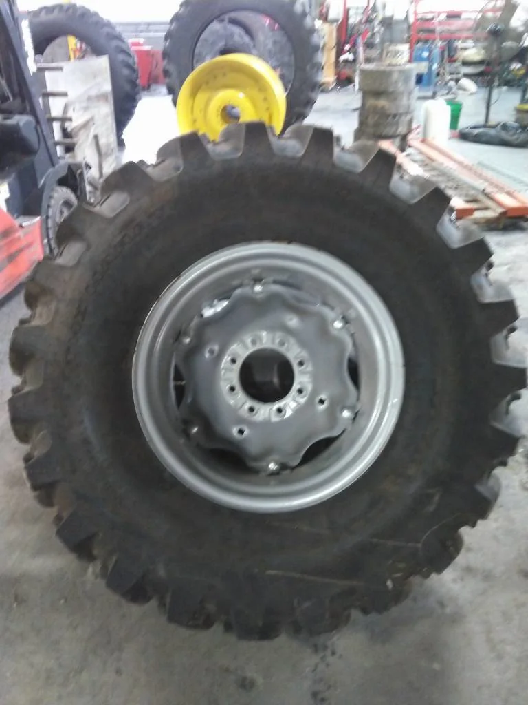 Take-Off 18.4-24 145A8 Galaxy The Marathoner TL R-4 95-100% On 15 x 24 (8-8-6) 6 Clamp/Disc
