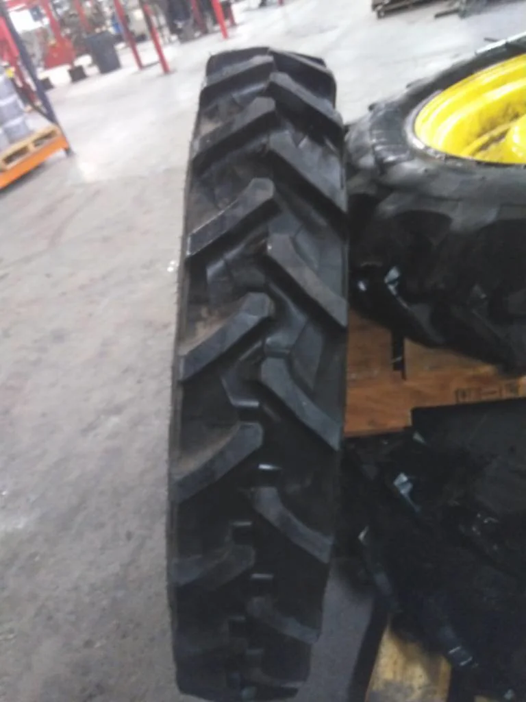 Take-Off 230/95R32 128A8 Trelleborg TM100 TL R-1 95-100% On 8 x 32 (8-10.82-8.78) 4/2 Rail/Disc image 2