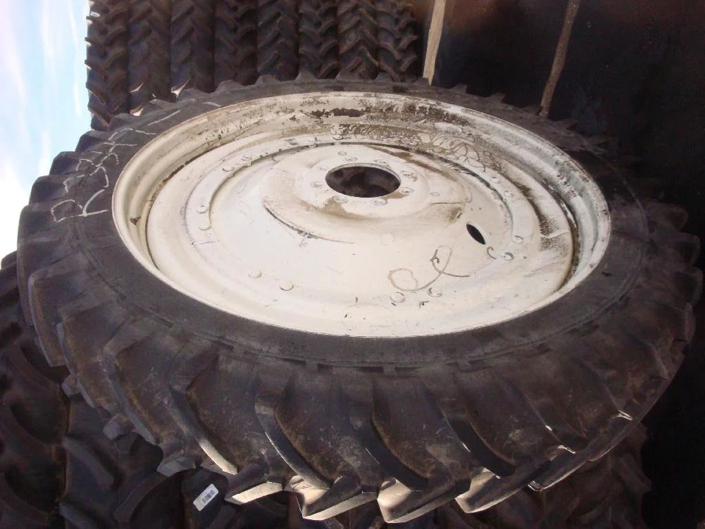 Used 320/90R54 151A8/B Michelin Agribib Row Crop TL R-1W 95-100%
