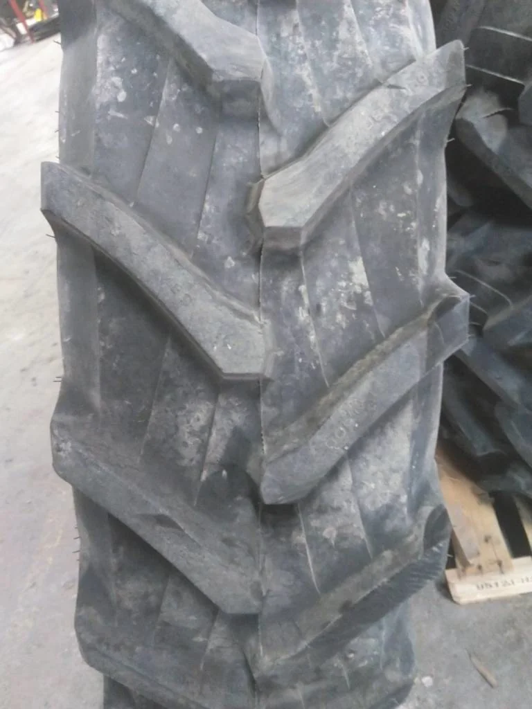 Take-Off 380/80R38 142A8 Trelleborg TM600 TL R-1W 95-100% On 12 x 38 (12-16.732-14.620) R&R/Disc