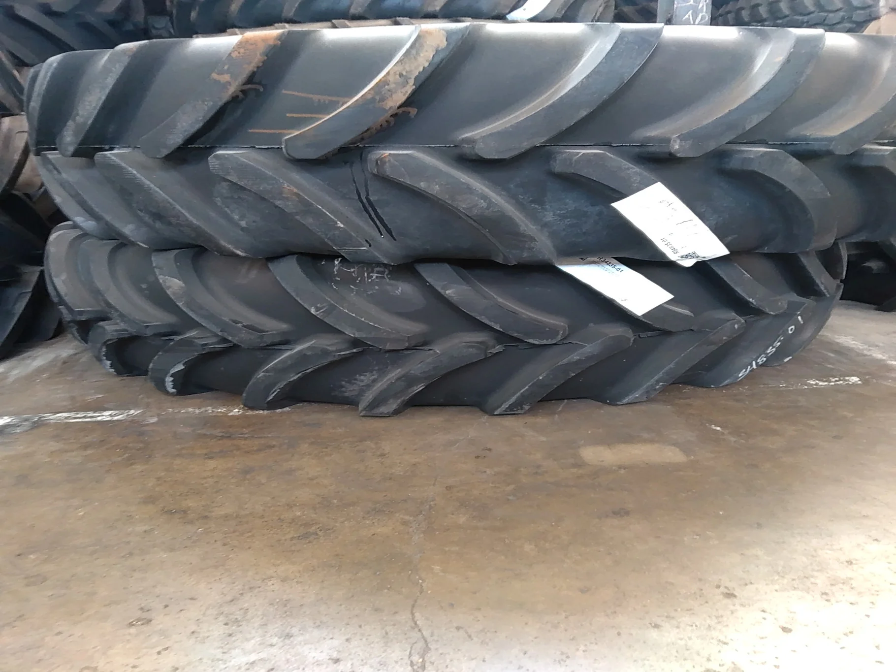 Used 620/70R46 167A8/B Firestone Maxi Traction TL R-1W 90-95% image 4