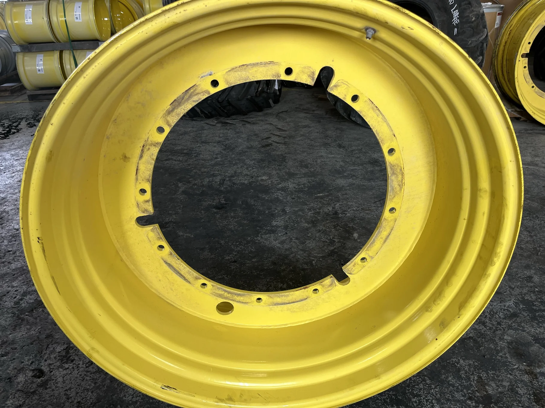 Used 20 x 46 (12-32.047-30.078) Rim & Rail Yellow Wheel image 2