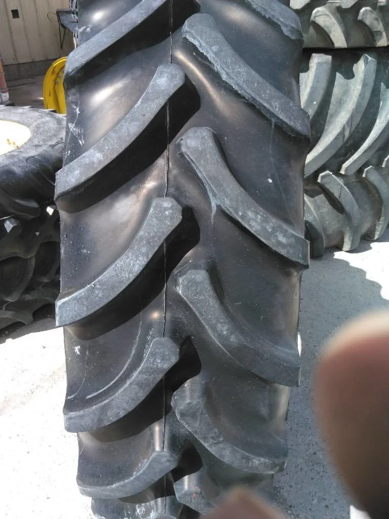 Used 420/85R34 147B Firestone RAT DT TL R-1W 90-95% On 13 x 34 (12-16.732-14.640) Waffle 3 Bolt/Disc image 3