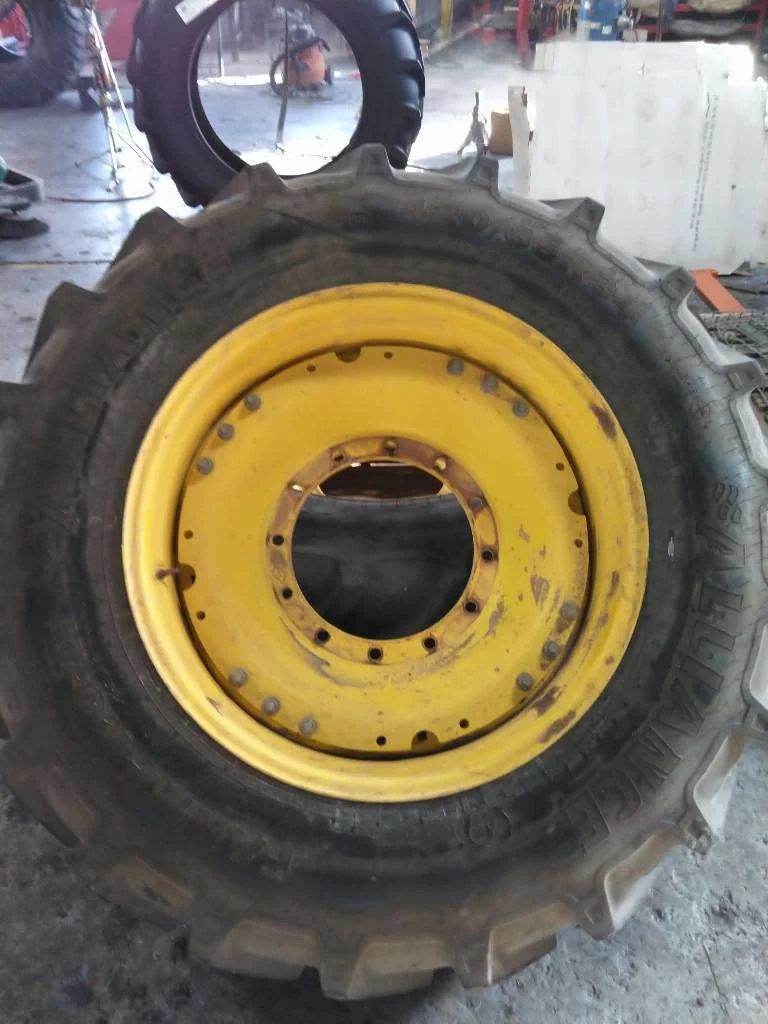 Take-Off 420/85R34 142A8 Alliance Farm Pro ll TL R-1W 95-100% On 15 x 34 (12-16.732-14.620) Waffle 3