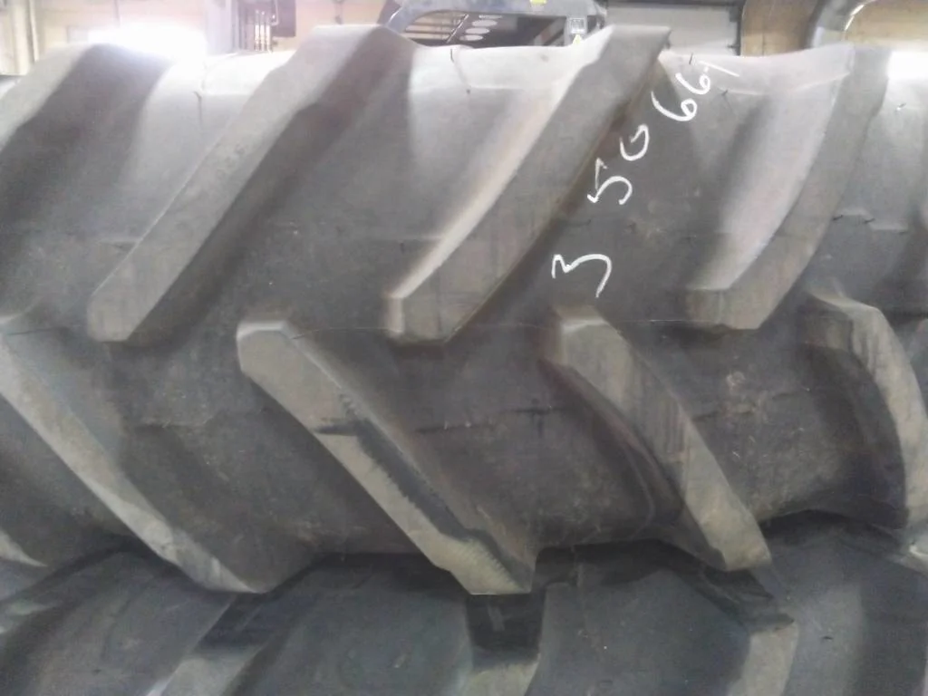 Take-Off 520/85R46 164A8 Michelin Agribib 2 TL R-1W On 16 x 46 (10-13.19-11.07) Dual Wheel image 2