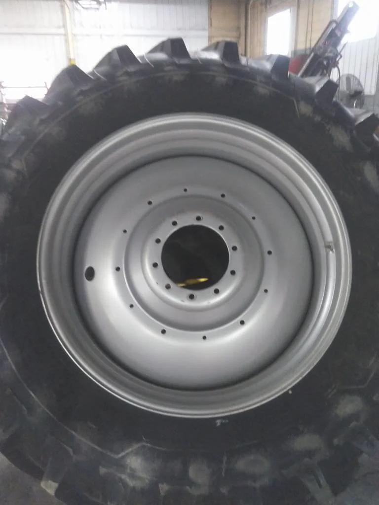 Take-Off 520/85R46 164A8 Michelin Agribib 2 TL R-1W On 16 x 46 (10-13.19-11.07) Dual Wheel image 4