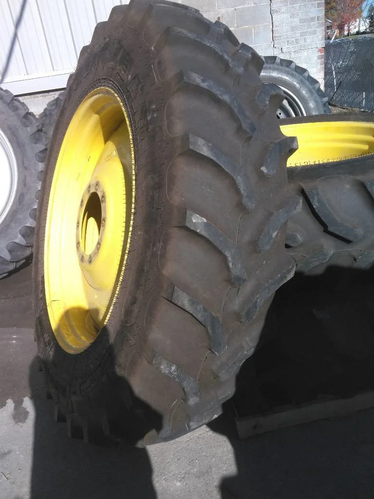 Take-Off 480/80R42 151A8 Goodyear Ultratorque Plus Radial DT712 TL R-1 95-100% On 16 x 42 Dual Wheel image 2