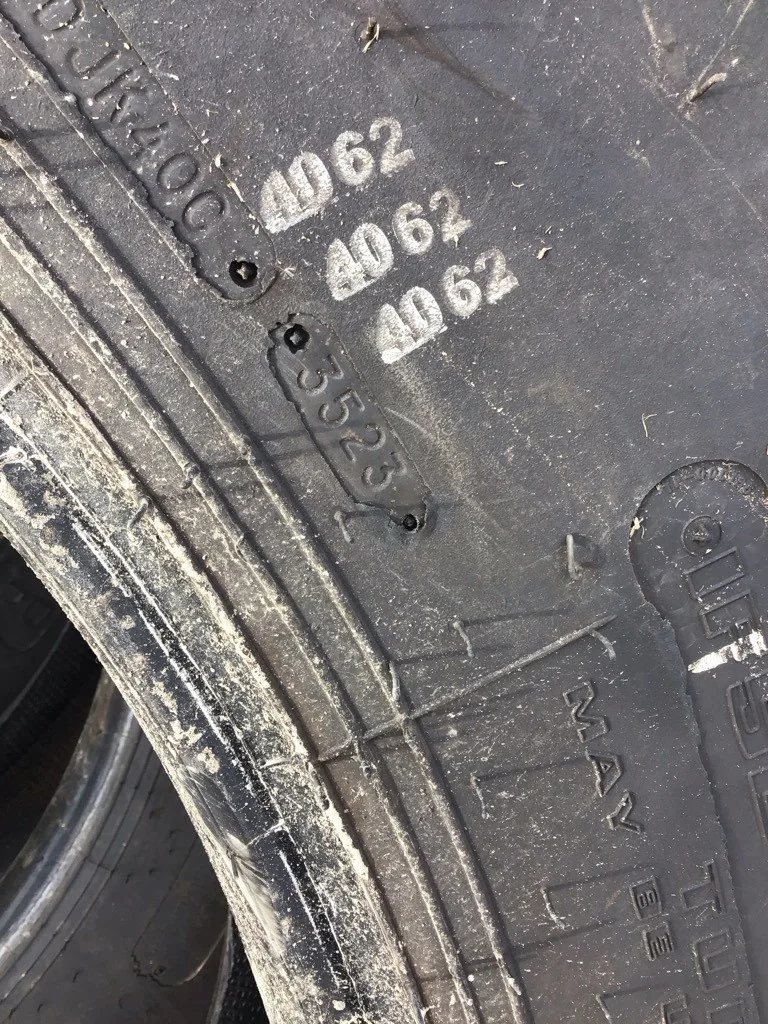 Take-Off IF520/85R42CFO 169A8 Goodyear Special Sure Grip TD8 TL R-2 95-100% (Slight Road Wear) image 3