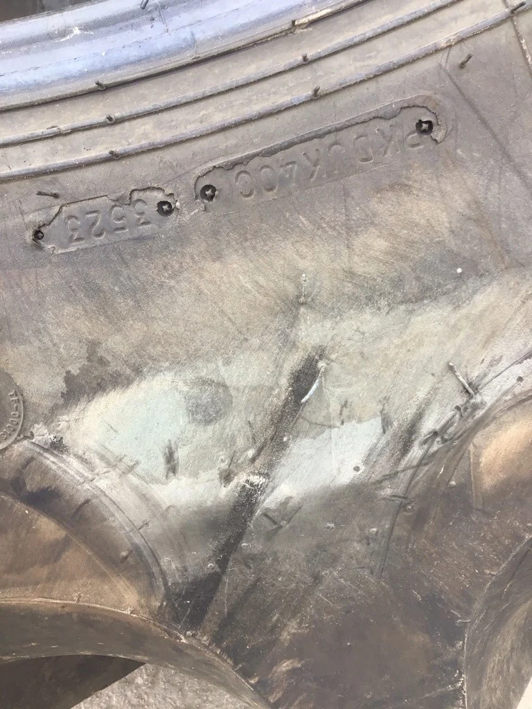 Take-Off IF520/85R42CFO 169A8 Goodyear Special Sure Grip TD8 TL R-2 95-100% (Slight Road Wear) image 3
