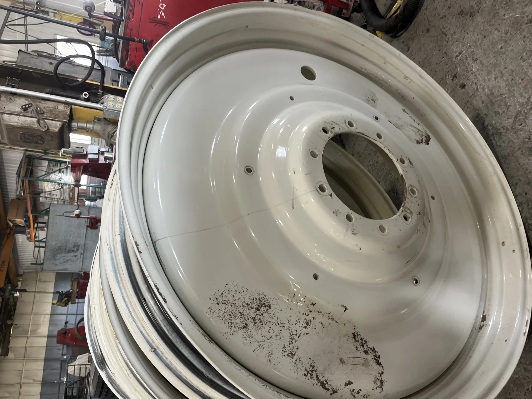 Used 15 x 50 10-13.189-11.070 Dual NH White Wheel