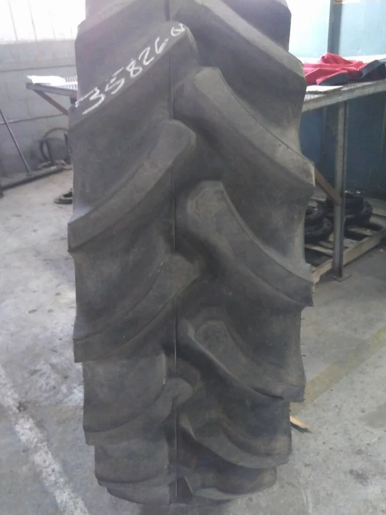 Used 480/70R34 155B Firestone Radial 9000 TL R-1W 90-95% On 15 x 34 (12-16.732-14.640) Waffle 3 Bolt image 2