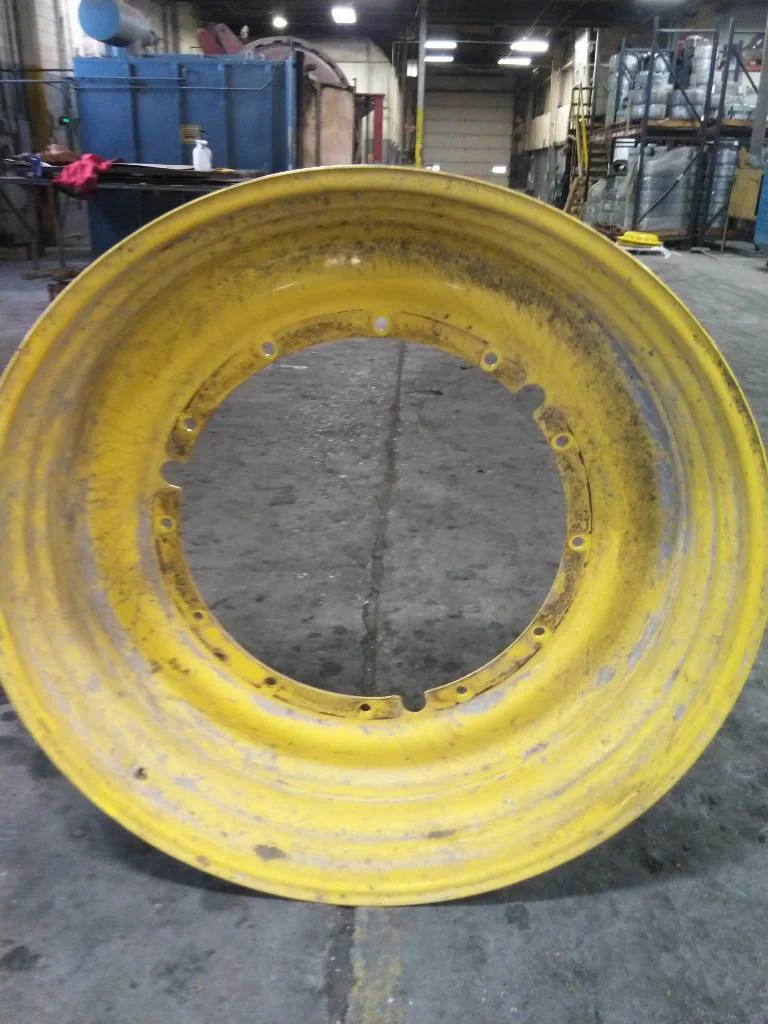 Used 15 x 50 (12-32.047-30.078) Titan John Deere Rim & Rail image 2
