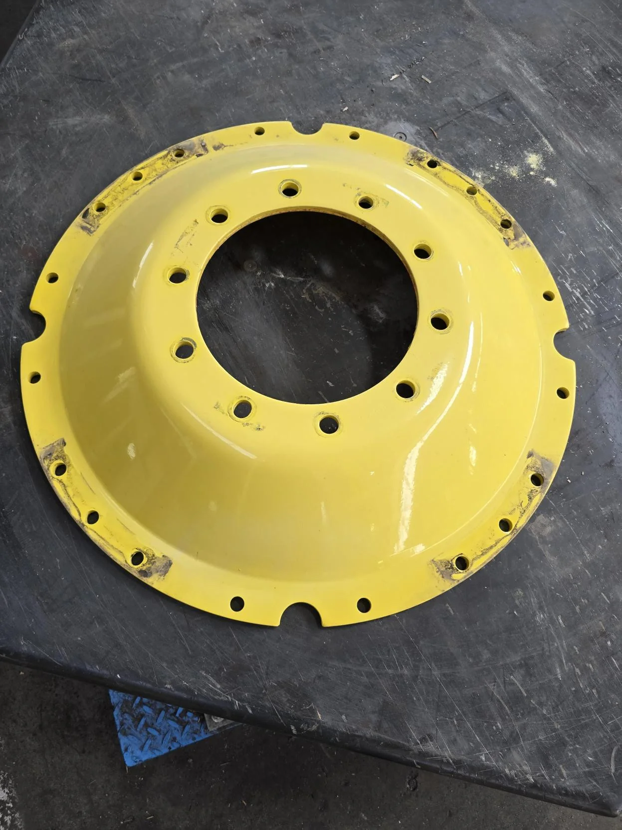 Used 34" Disc 10-13.19-11.07 Waffle JD Ag Yellow