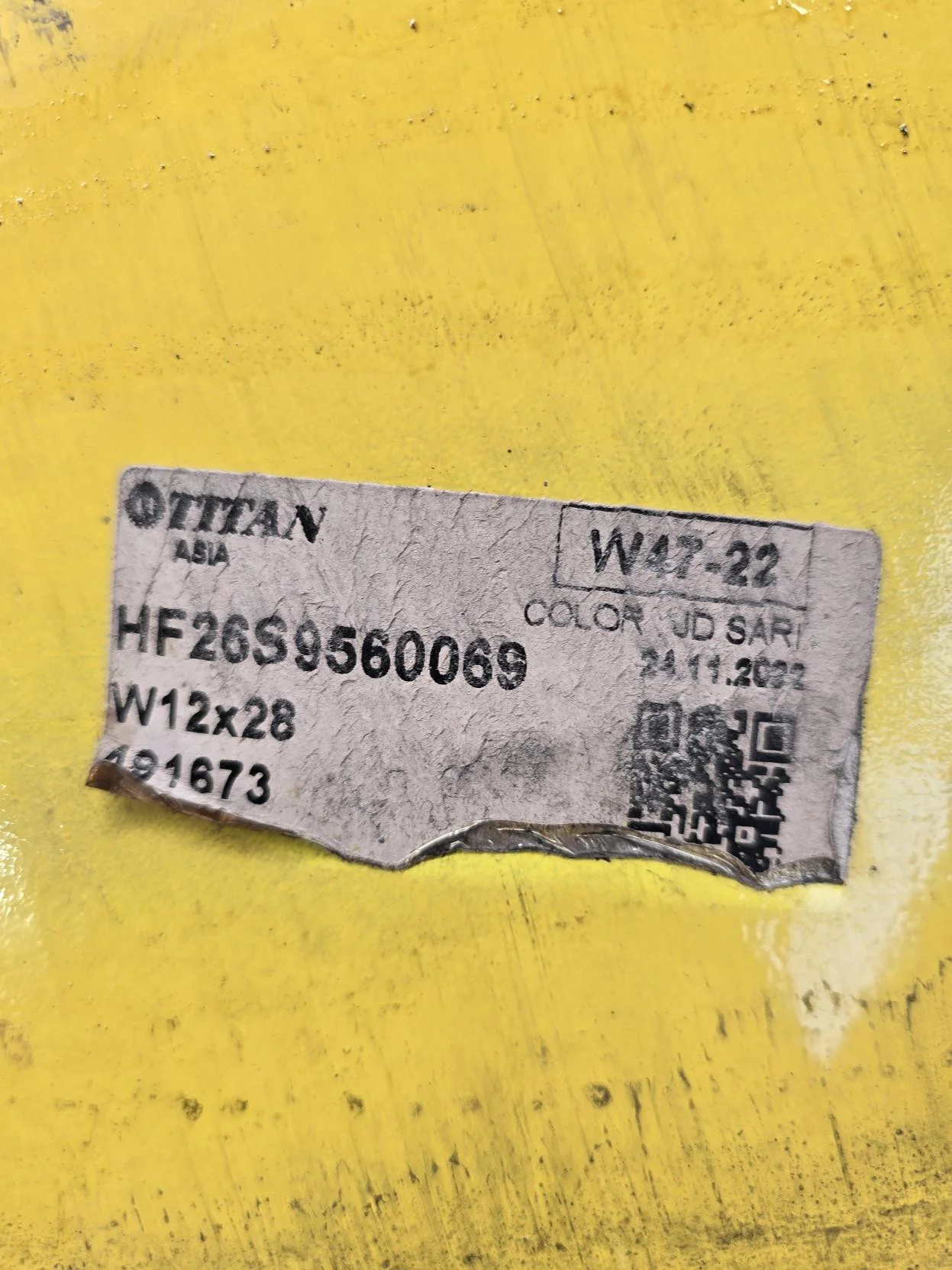 Take-Off 12 x 28 8-8-6 Yellow 6 Clamp Wheel w/ Disc image 3