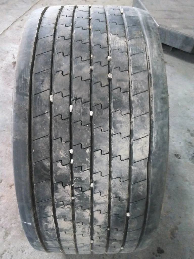 Used 445/50R22.5 161M Michelin X One XTE TL 85-90% Recap On 13 x 22.5 (8-8-6) Implement Wheel image 5