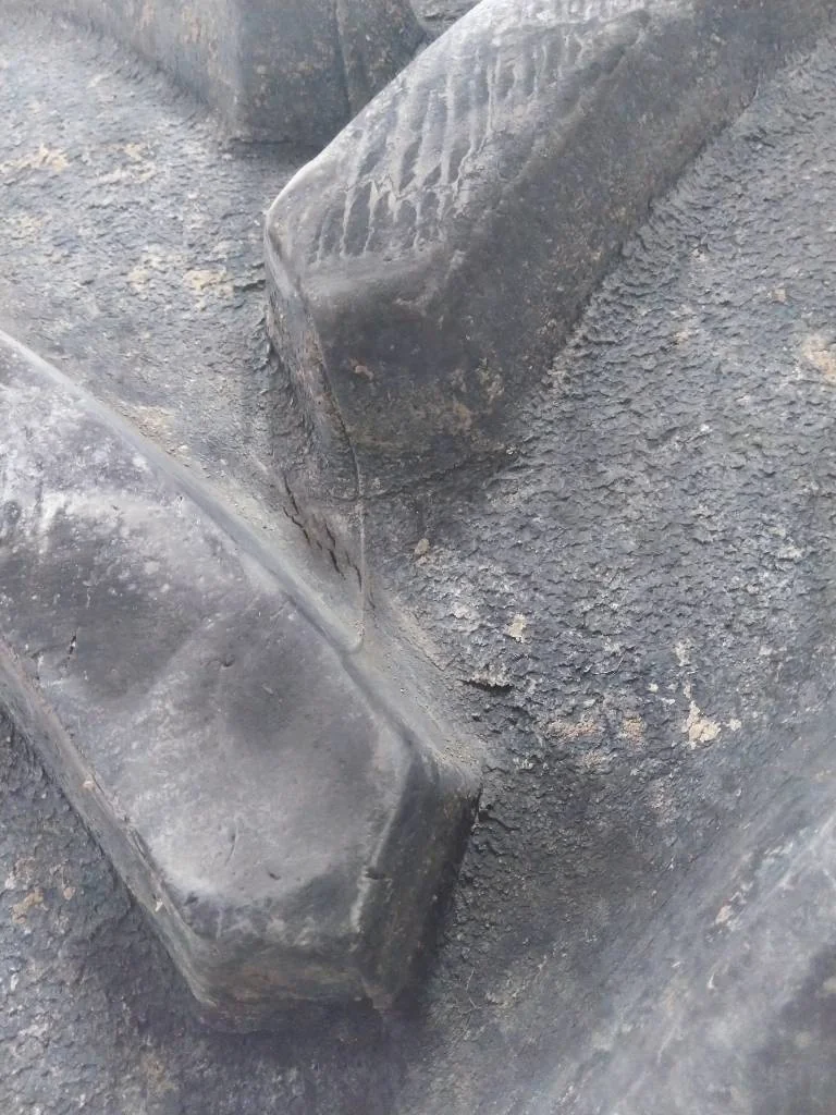 Used 620/70R42 166D Goodyear Optitrac TL R-1W 85-90% On 18 x 42 (20-13.19-11.07) Case Dolly Dual image 4
